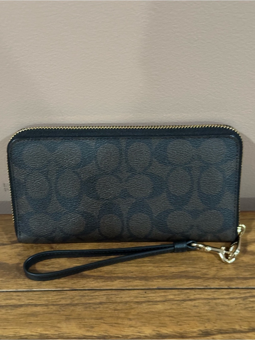 Coach Wallet - Picture 2 of 4